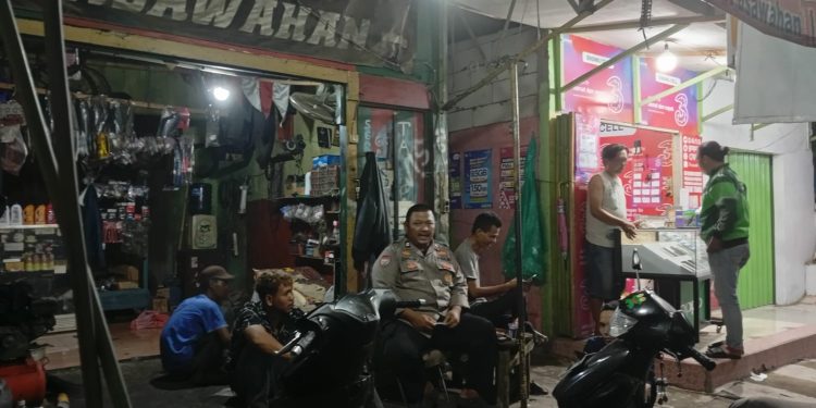Bhabinkamtibmas Lebak Anyar Berikan Penyuluhan kepada Pemilik Bengkel Jelang Ramadhan, Tekan Knalpot Brong dan Balapan Liar