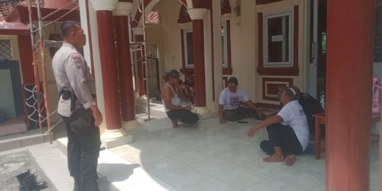 Door to Door System dan Sambang Dialogis, Bhabinkamtibmas Pasawahan Kidul Hadir di Tengah Masyarakat