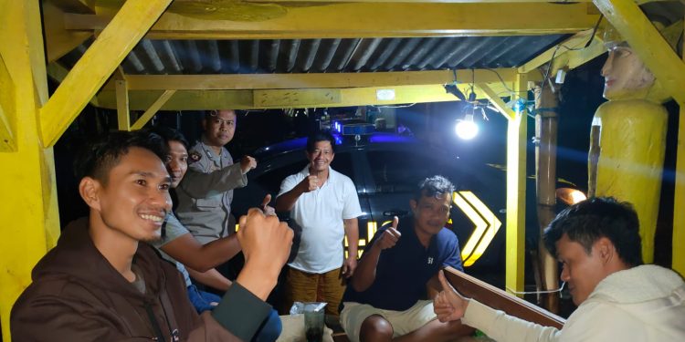 Giat Bhabinkamtibmas Sambang warga desa binaan sekaligus himbauan kamtibmas masalah kerawanan curanmor