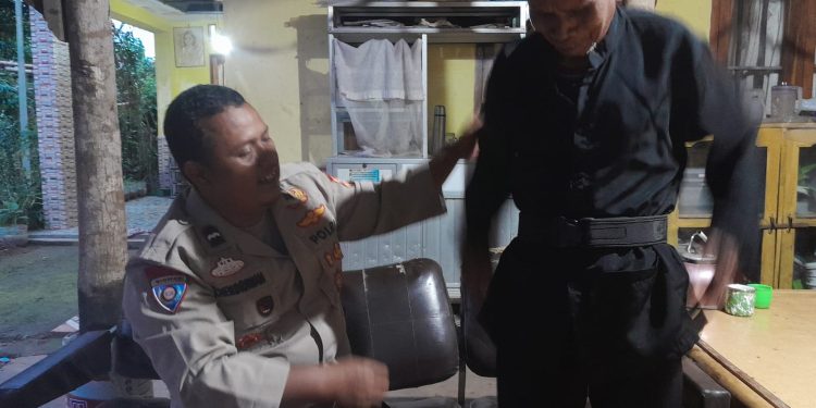 Aipda Ridwan Hendrawan Pererat Kedekatan dengan Warga Desa Bungurjaya