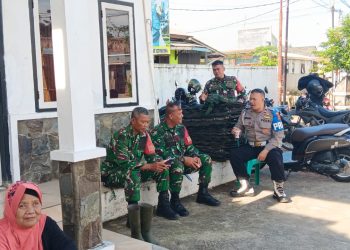 Sinergitas TNI–Polri, Polsek dan Koramil Pasawahan Gelar Patroli Bersama