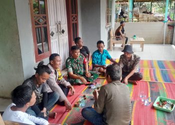 Dekat dengan Warga, Sinergitas TNI–Polri Terlihat dalam Sambang Desa Cipancur