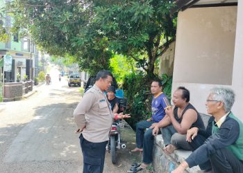 Bhabinkamtibmas Polsek Pasawahan Sambangi Warga Desa Cihuni, Sampaikan Himbauan Kamtibmas