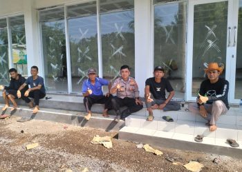 Bhabinkamtibmas Desa Cijati Intensifkan Sambang Warga, Sampaikan Imbauan Kamtibmas dan Antisipasi Cuaca Ekstrem