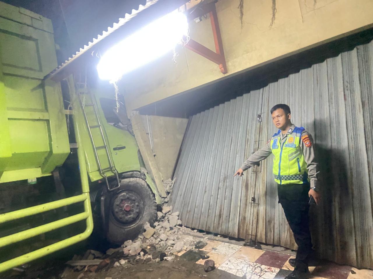 Kecelakaan Maut di Jalan Purwakarta–Bandung: Dua Orang Tewas, Polres Purwakarta Selidiki Penyebab