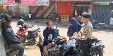 Patroli Dialogis, Polsek Plered Sampaikan Imbauan Kamtibmas Ke Masyarakat