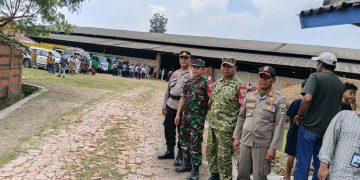Polsek Plered Lakukan Pengamanan Kunjungan Kerja Mentri PKM Dan Gubernur Jabar