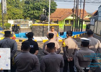 Berikan Arahan, Kapolsek Jatiluhur Pimpin Apel Pagi
