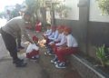 Bhabinkamtibmas dan Babinsa Sambang ke SDN 1 Pondok Bungur, Berikan Edukasi Keamanan kepada Anak-anak