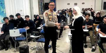 Bekali Generasi Muda Hadapi Dunia Kerja, Kasat Samapta Polres Purwakarta Jadi Narasumber Seminar Leadership di LP3I College
