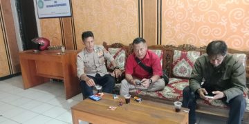 Bhabinkamtibmas Desa Pusakamulya Perkuat Kedekatan dengan Warga Melalui Kegiatan Sambang
