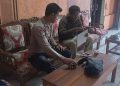 Lewat Sambang Warga, Bhabinkamtibmas Desa Pusakamulya Bangun Ruang Dialog Jaga Kamtibmas