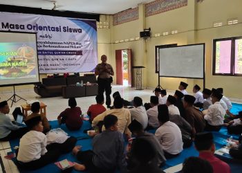 Cegah Kenakalan Remaja Sejak Dini, Polsek Plered Isi Kegiatan MPLS