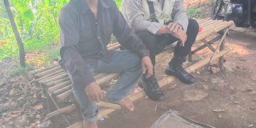 Cuaca tak menentu jadi perhatian, Bhabinkamtibmas Polsek Maniis edukasi warga tingkatkan kewaspadaan terhadap bencana dan kriminalitas