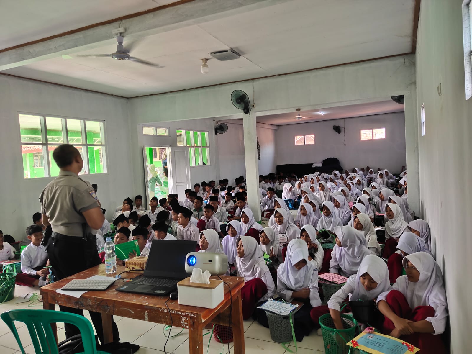 MPLS 2026: Polsek Plered Bekali Pelajar Edukasi Hukum dan Kepedulian Sosial