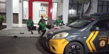 Polsek Pasawahan Ingatkan Keselamatan Pengemudi Ojek Online yang Tetap Bekerja Hingga Larut Malam