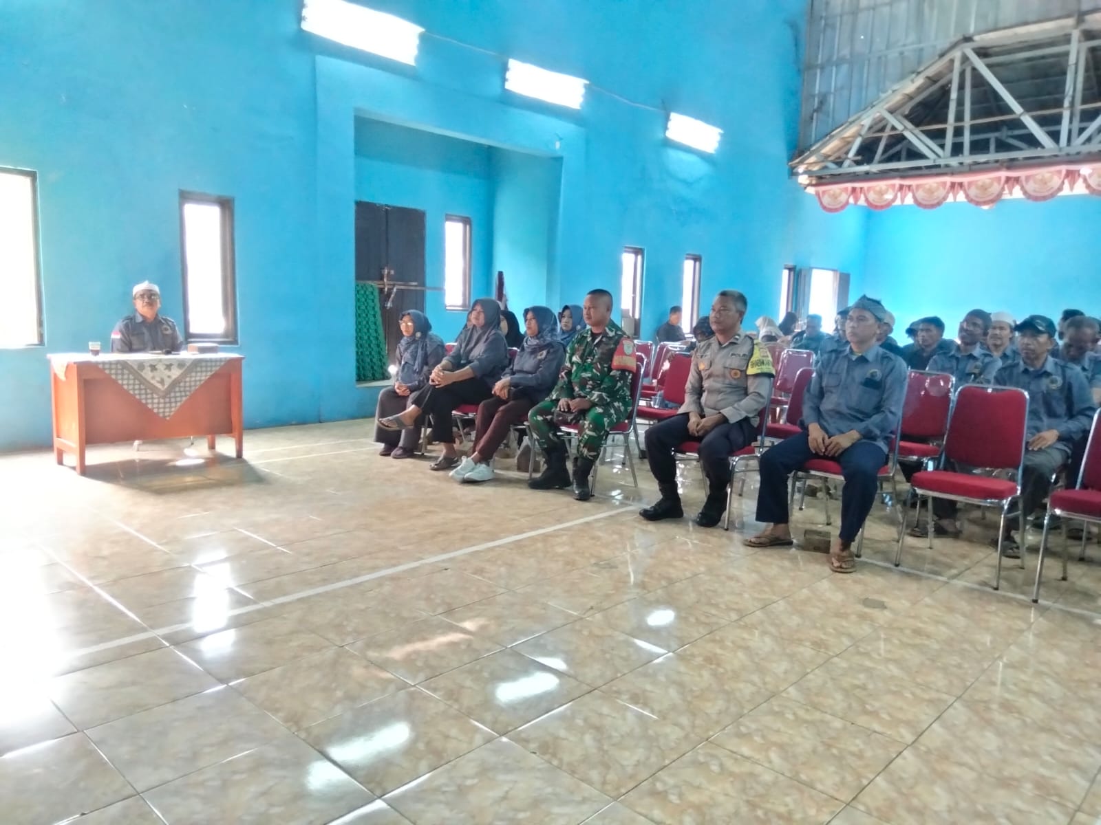 Saat Patroli Dialogis, Polsek Plered Ingatkan Masyarakat Waspada Kebakaran Saat Musim Kemarau