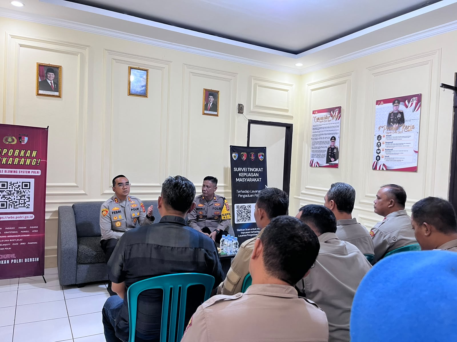 Kapolres Purwakarta Laksanakan Kunjungan Kerja ke Polsek Bojong, Tekankan Kinerja dan Pelayanan kepada Masyarakat