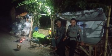 Patroli Malam Polsek Pasawahan Dorong Budaya Pelaporan Dini, Warga Diingatkan Manfaatkan Layanan Polri 110
