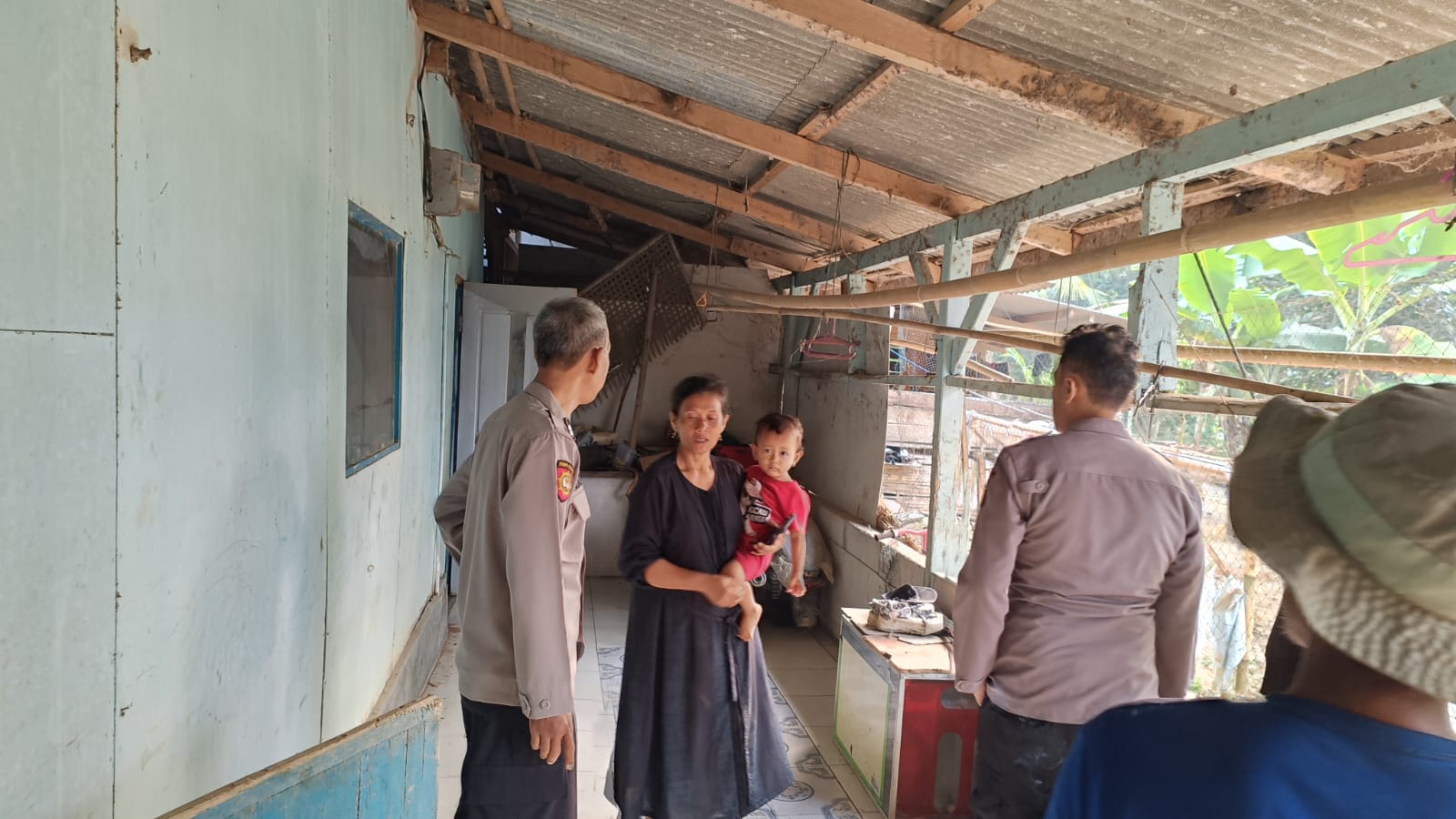 Di Wilayah Perbatasan Purwakarta-Bogor, Polsek Sukasari Perkuat Imbauan Cegah Kebakaran dan Pencurian