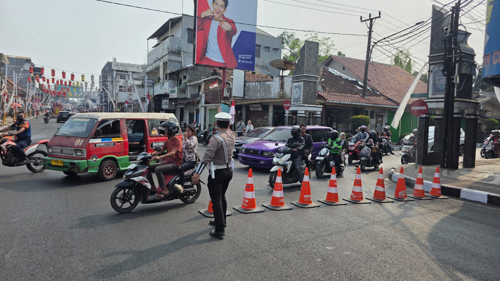 Karnaval Mobil Hias Semarakkan HUT ke-81 RI, Polisi Pastikan Jalan Kebon Jahe Tetap Aman Dilalui