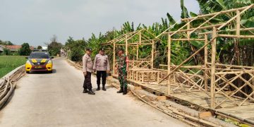 Sinergi TNI–Polri Perkuat Kepercayaan Masyarakat, Bhabinkamtibmas dan Babinsa Kompak Sambangi Warga di Campaka