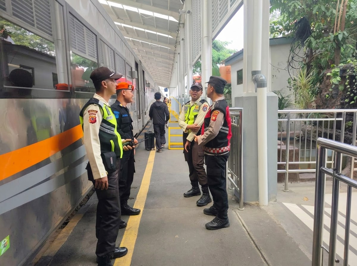 Bukan Sekadar Berpatroli, Polsek Purwakarta Kota Dengarkan Informasi Warga untuk Cegah Kejahatan