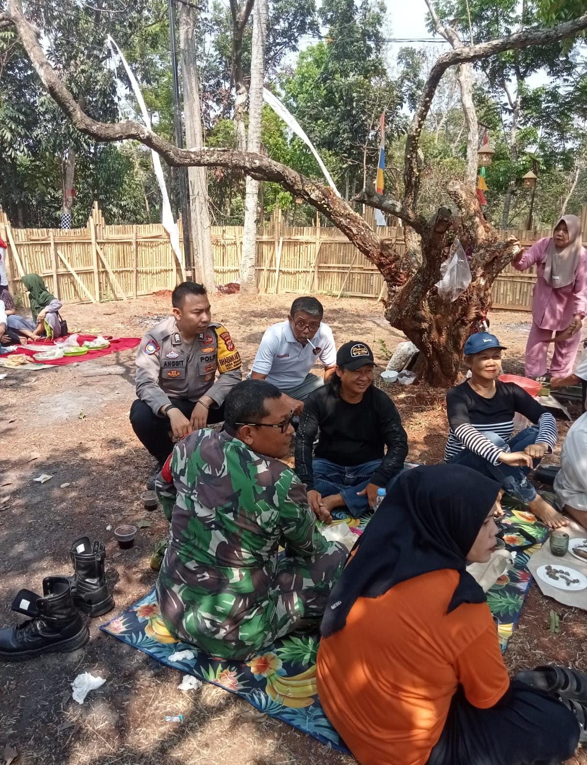 TNI-Polri Bersinergi Jaga Kamtibmas, Warga Wanakerta Diingatkan Waspada Kejahatan