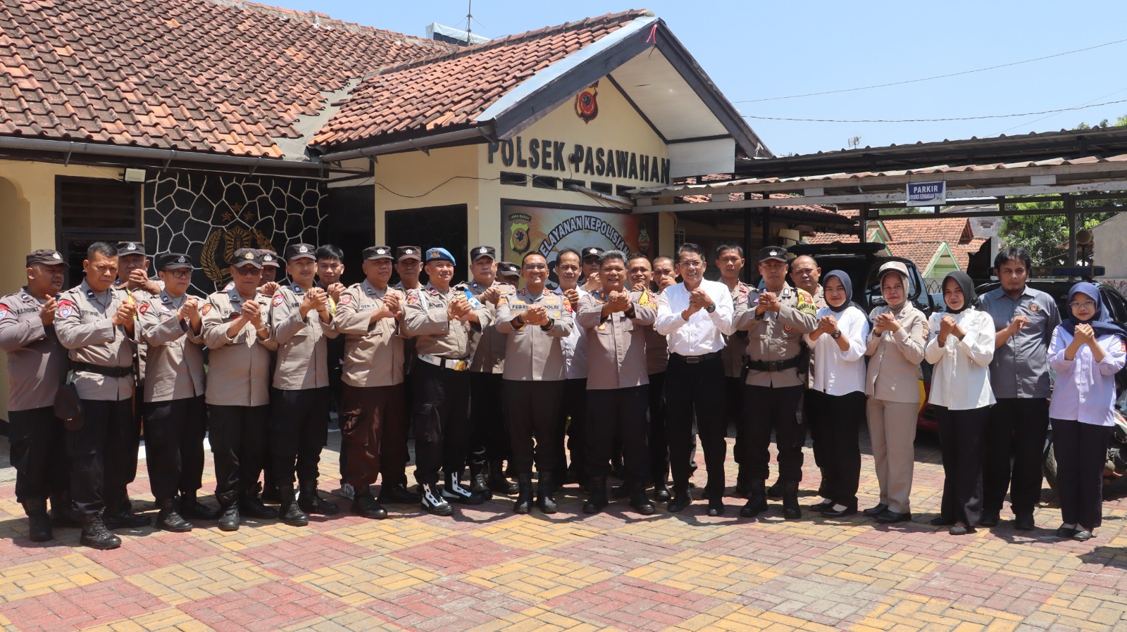 Pastikan Polisi Hadir di Tengah Masyarakat, Kapolres Purwakarta Kunjungi Polsek Pasawahan