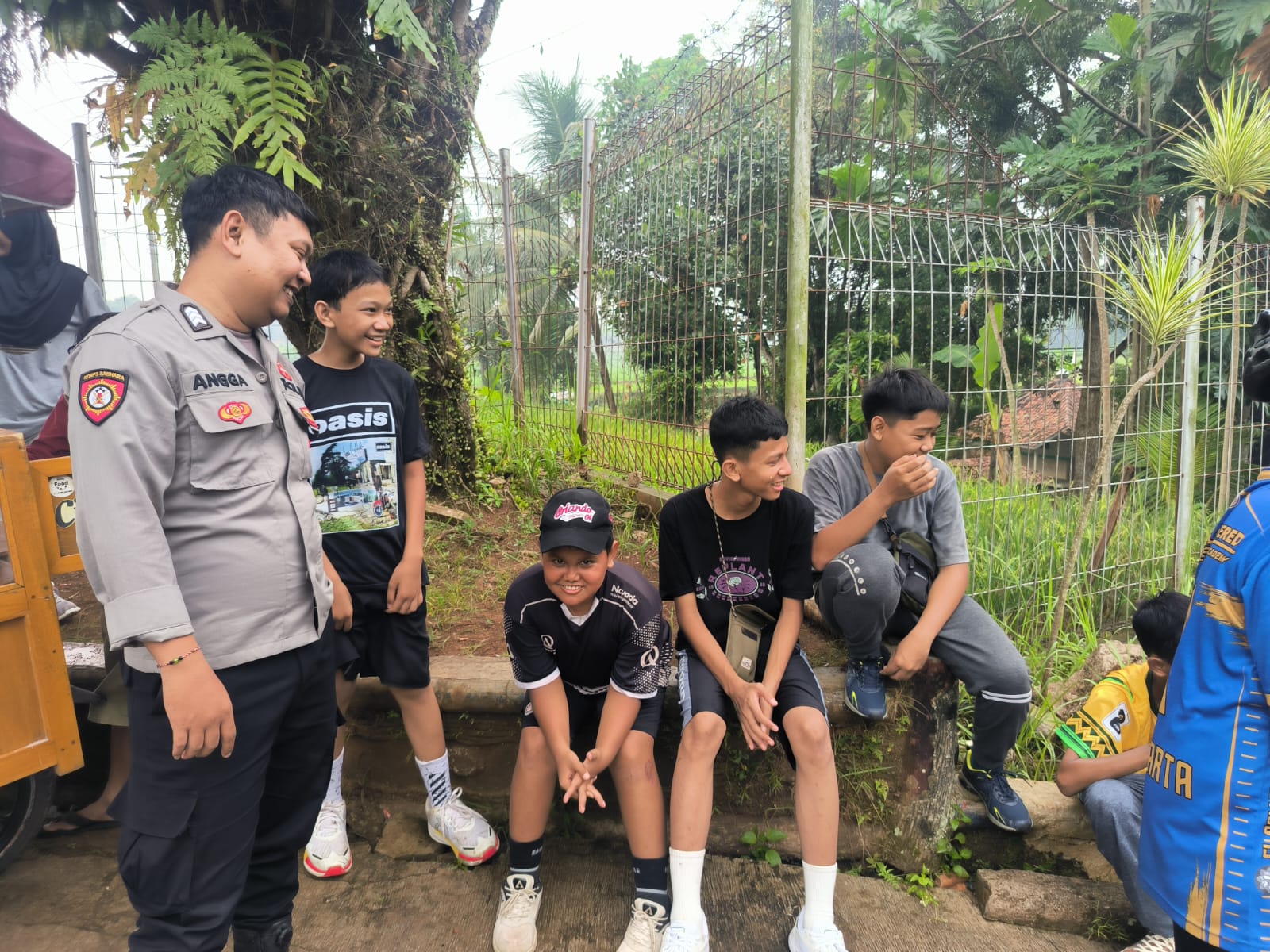 Patroli Dialogis, Polsek Plered Sampaikan Imbauan Kamtibmas Ke Masyarakat