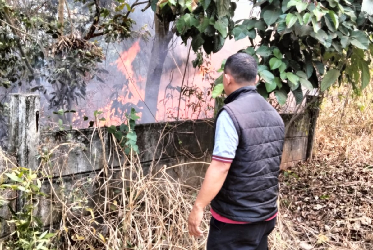 Lahan Warga di Perbatasan Tol Cipularang Terbakar, Polisi Pastikan Situasi Aman dan Ajak Warga Waspada