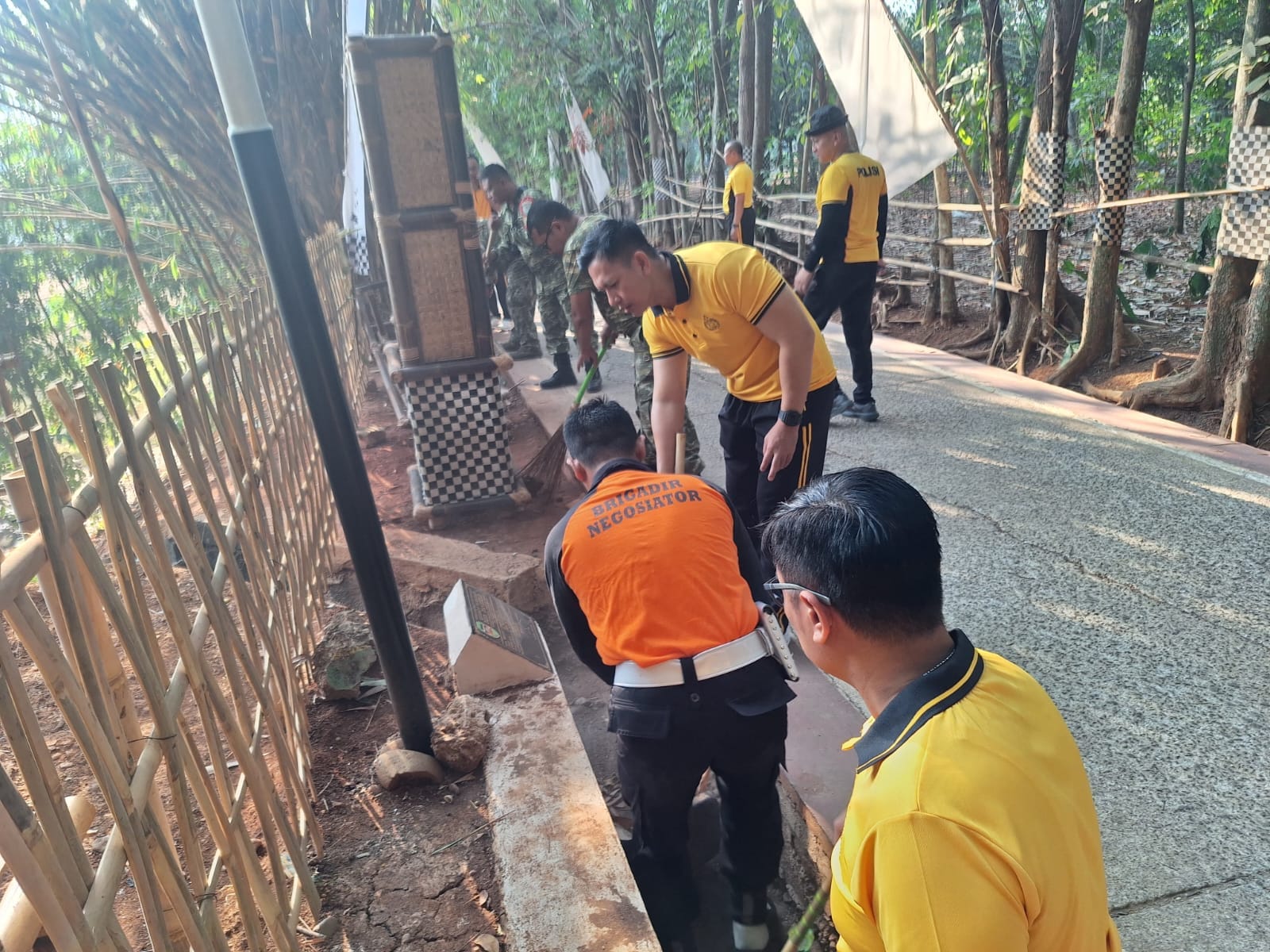 Tak Sekadar Imbauan, Polsek Bungursari dan Muspika Turun Langsung NGOSREK Bersama Warga