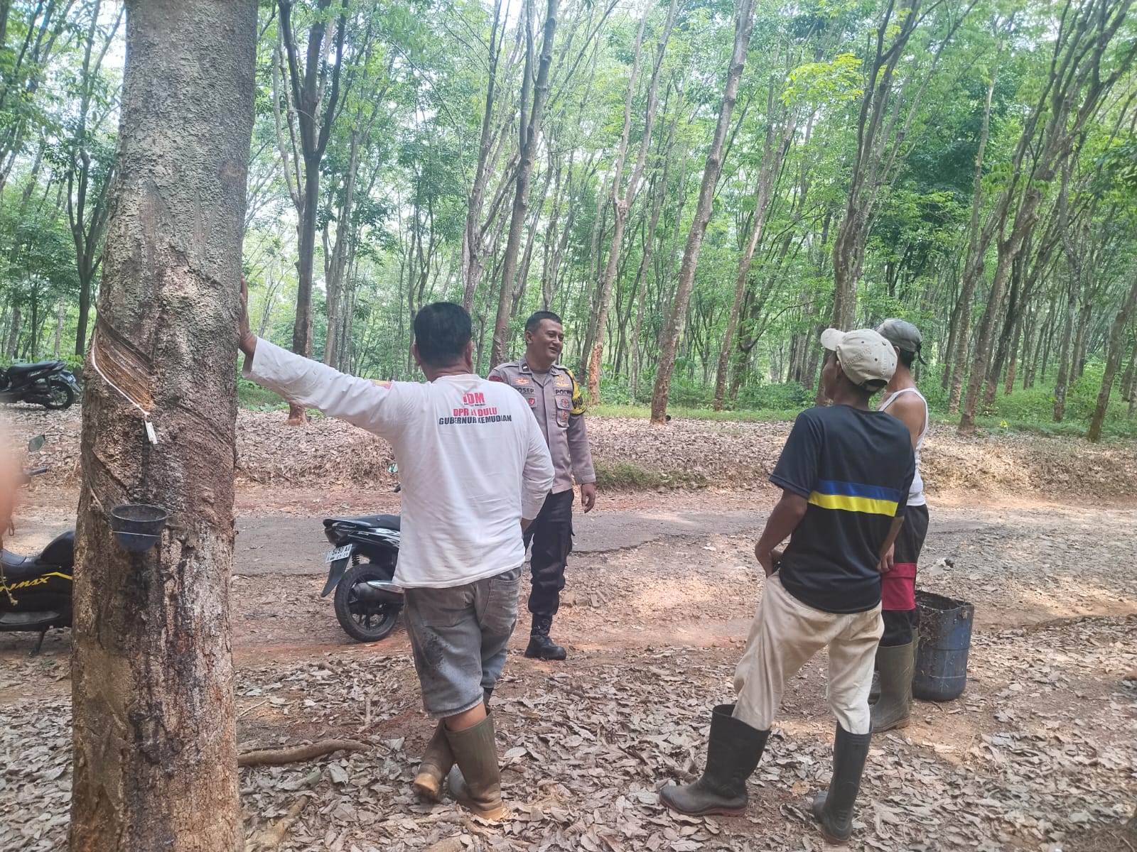 Bukan Cuma Soal Bakar Sampah, Polsek Cibatu Soroti Kebiasaan Warga di Musim Kemarau
