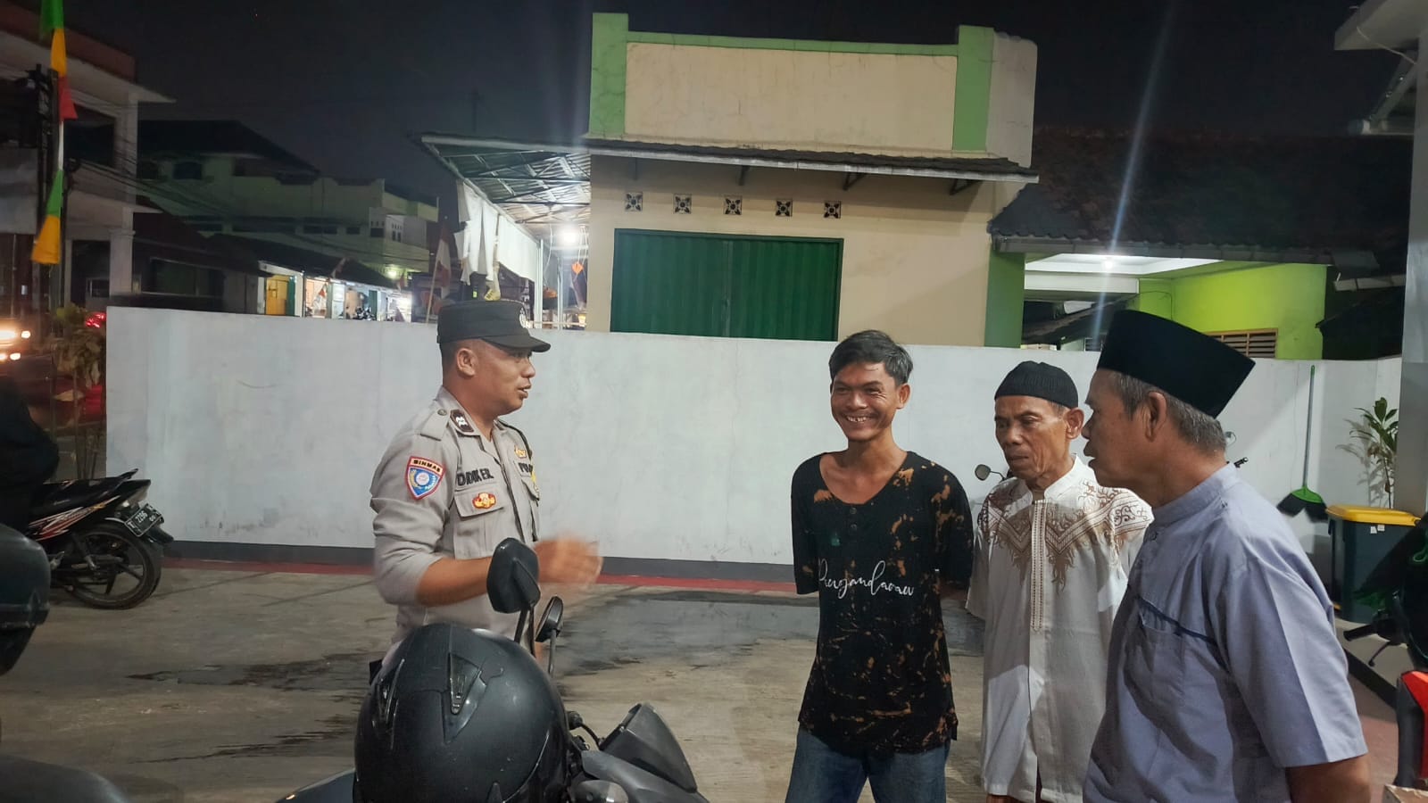 Bhabinkamtibmas Desa Ciwangi Tingkatkan Kesadaran Warga Jaga Keamanan Lingkungan