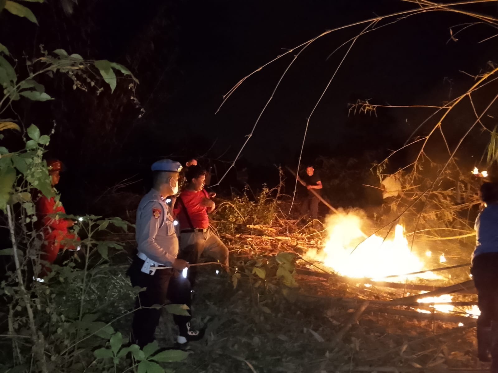 Gerak Cepat Polisi dan Warga, Kebakaran Lahan 1 Hektare di Bungursari Berhasil Dipadamkan