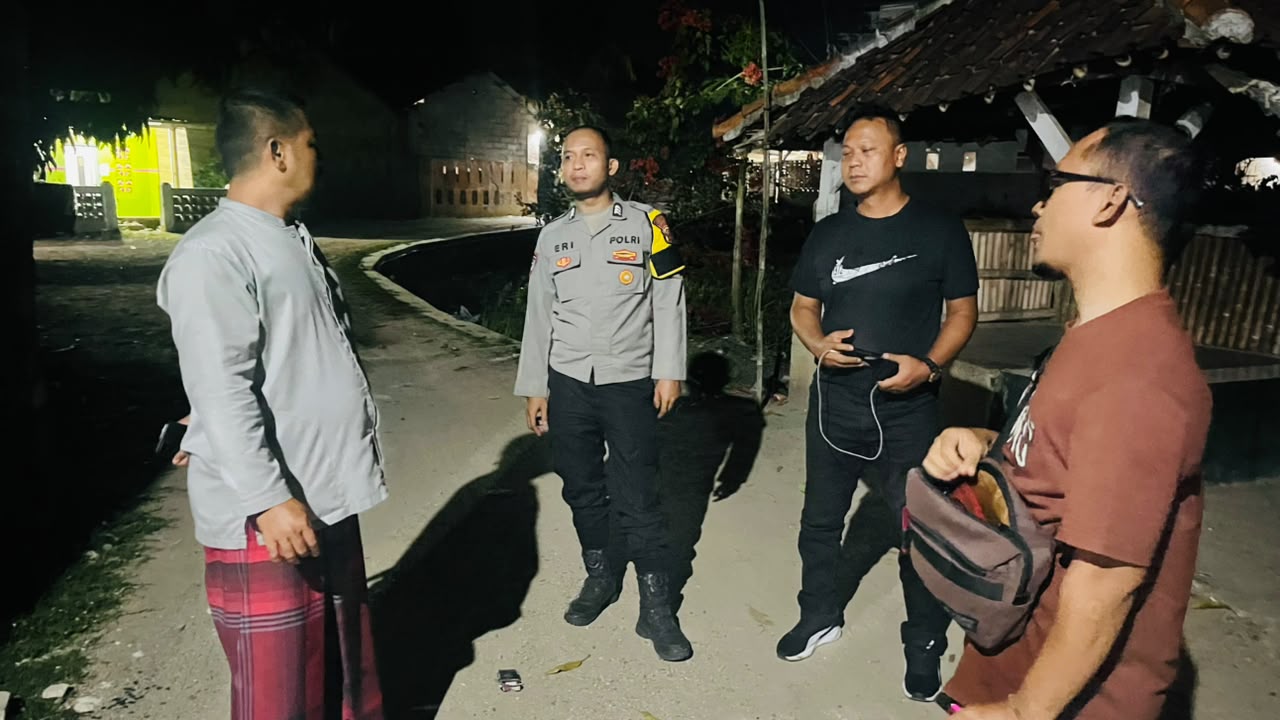 Wujudkan Keamanan Masyarakat, Polsek Plered Lakukan Patroli Malam