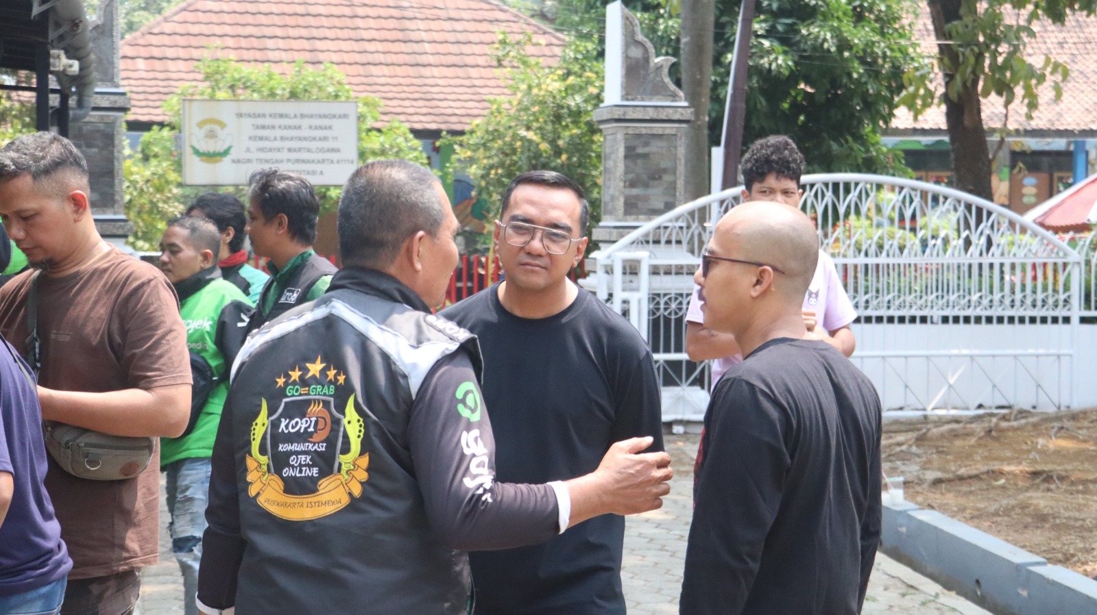 Ngariung Bersama Ojol, Kapolres Purwakarta Dengarkan Cerita dan Serap Aspirasi Kamtibmas