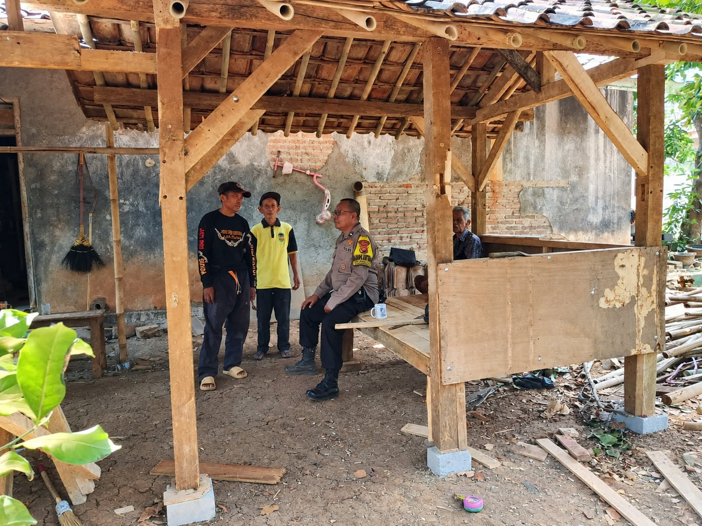 Polsek Bungursari Ajak Warga Dangdeur Perangi Hoaks, Cegah C3 dan Waspadai Kebakaran