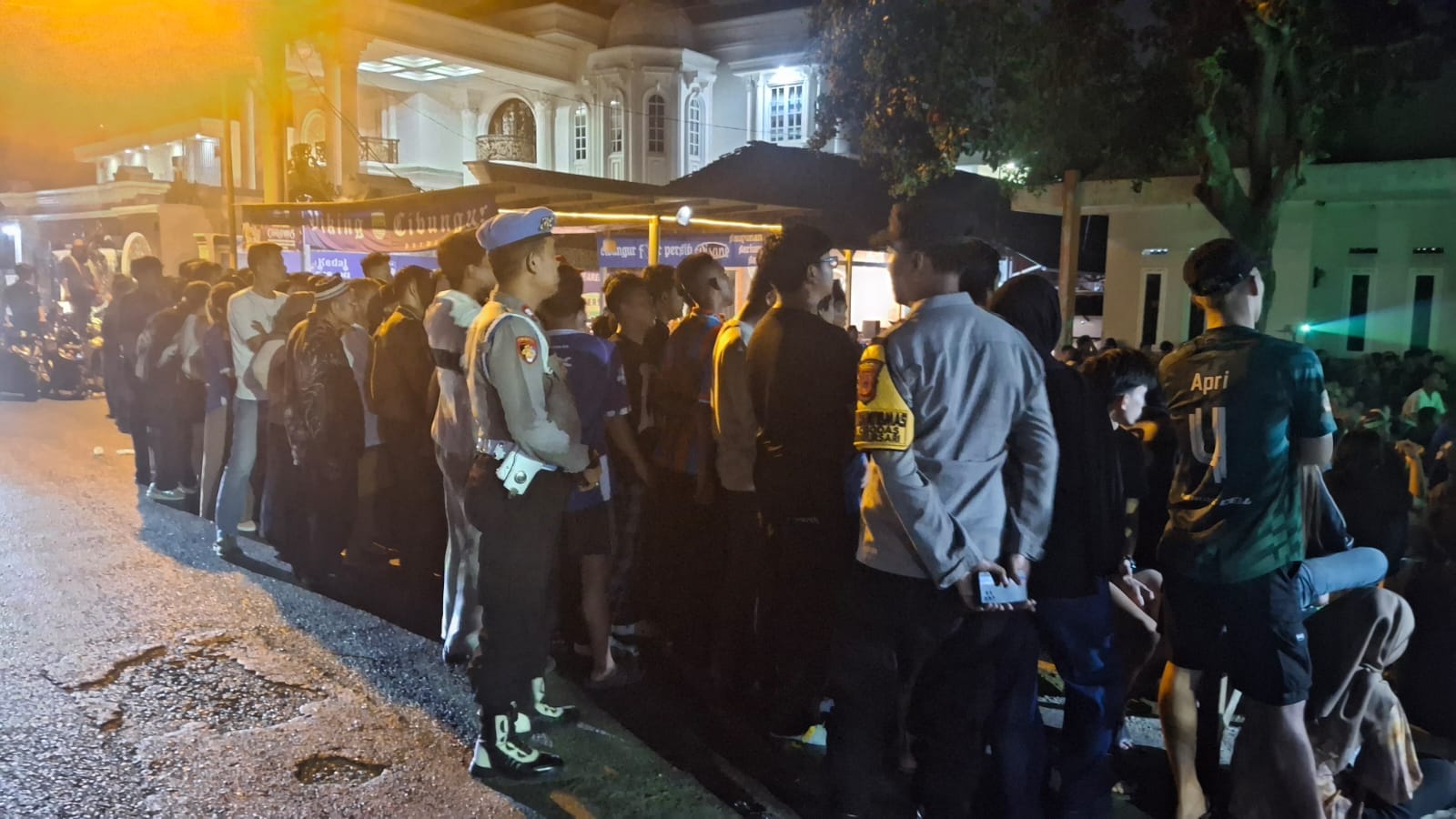 Polsek Bungursari amankan nobar Persib Bandung di Cafe Disany