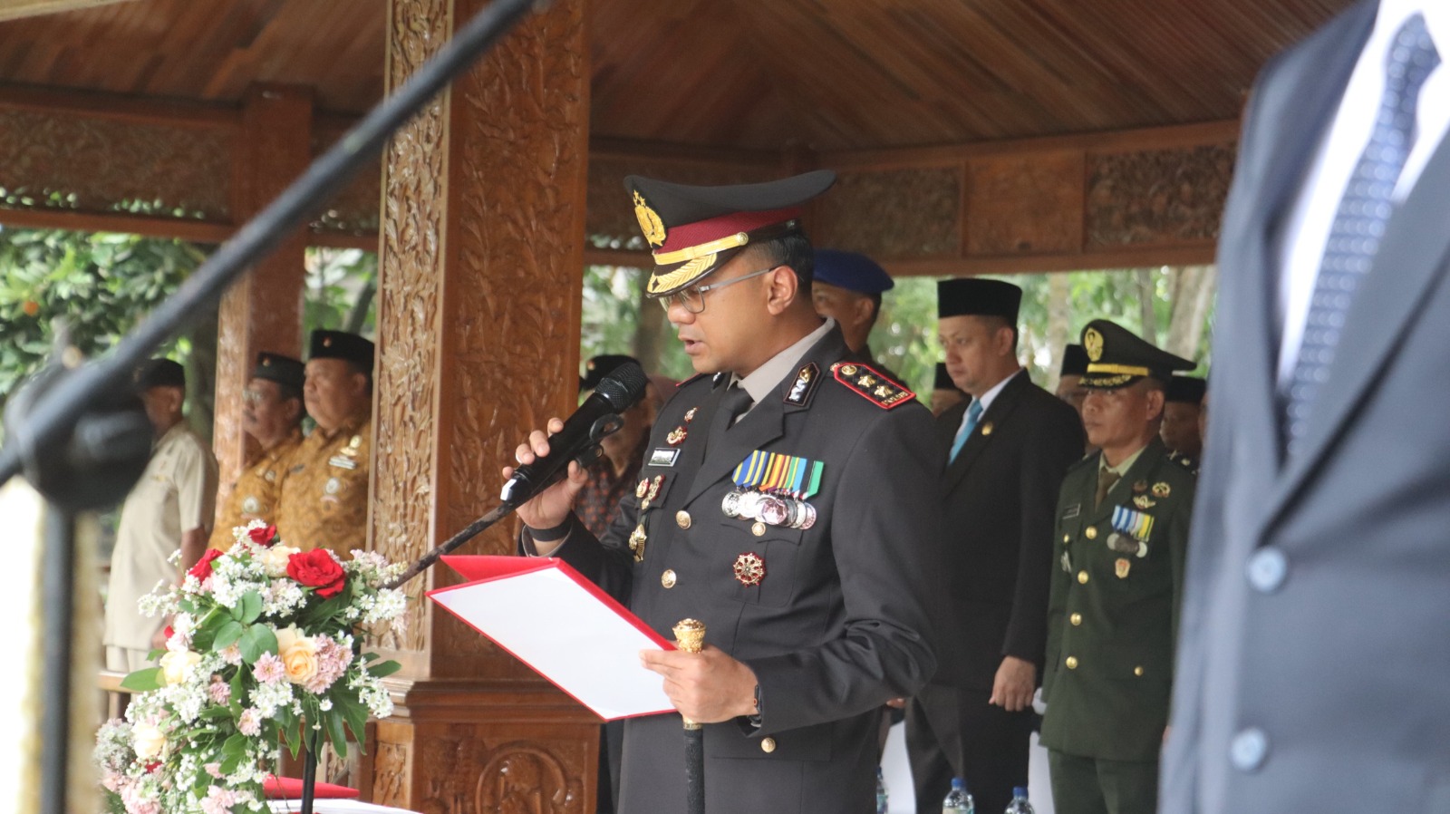 Kapolres Purwakarta Diberi Kehormatan Bacakan Teks Pancasila pada Upacara Hari Kesaktian Pancasila