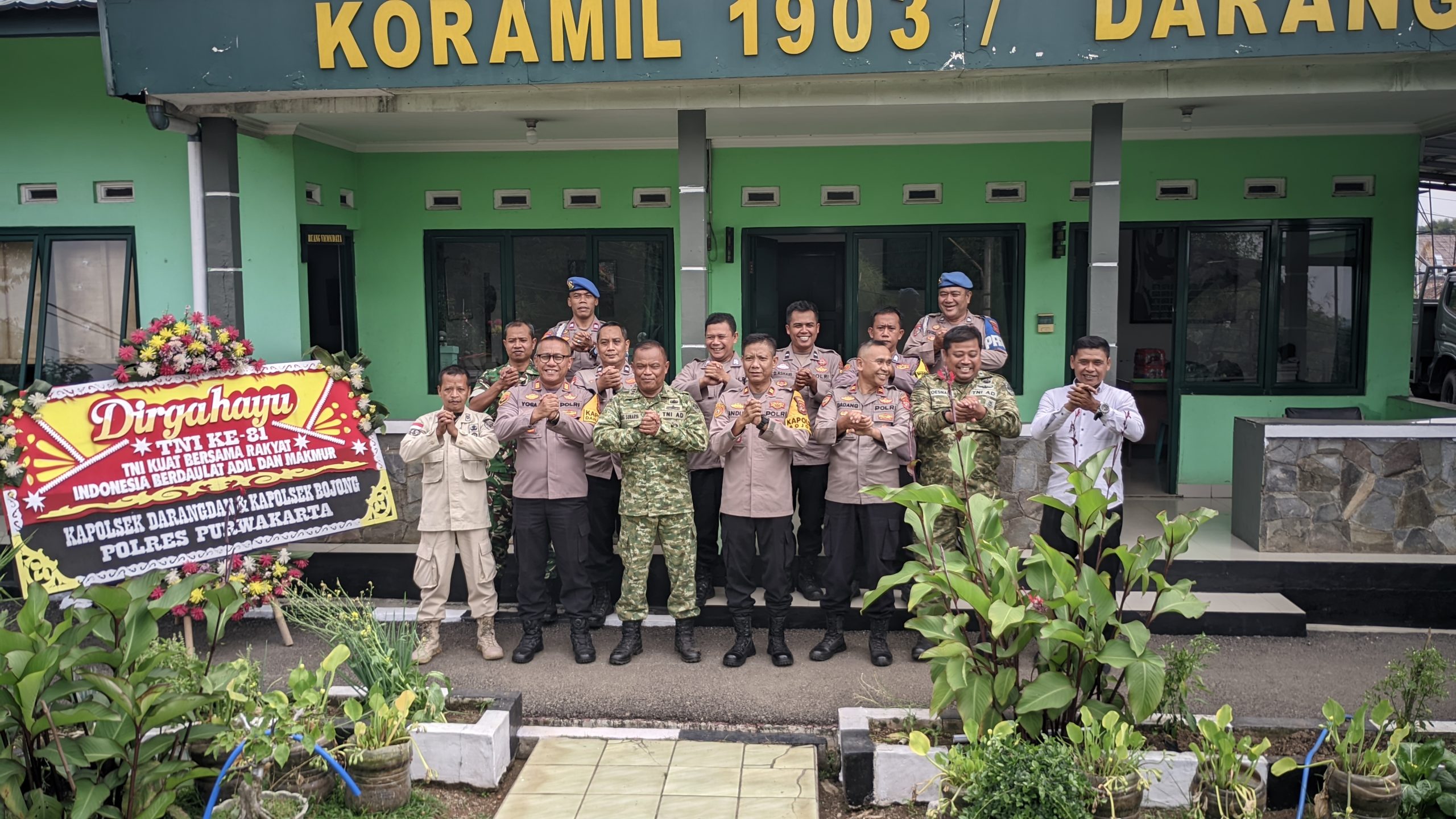 HUT TNI ke-81, Polsek Darangdan dan Polsek Bojong Perkuat Kebersamaan dengan Koramil