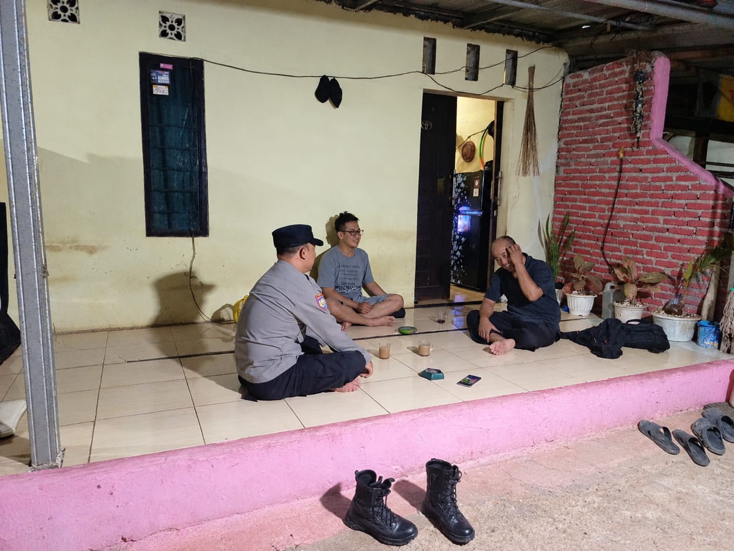 Lingkungan Aman Berawal dari Kebiasaan Kecil, Pak Bhabin Ajak Warga Ciwangi Lebih Peduli
