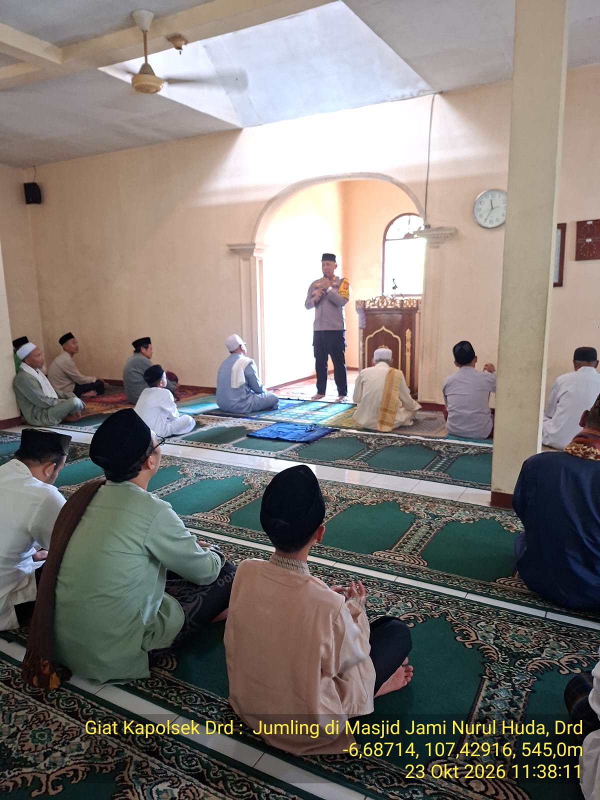 Kapolsek Darangdan Polres Purwakarta Laksanakan Jumling, Ajak Masyarakat Tingkatkan Keamanan Lingkungan