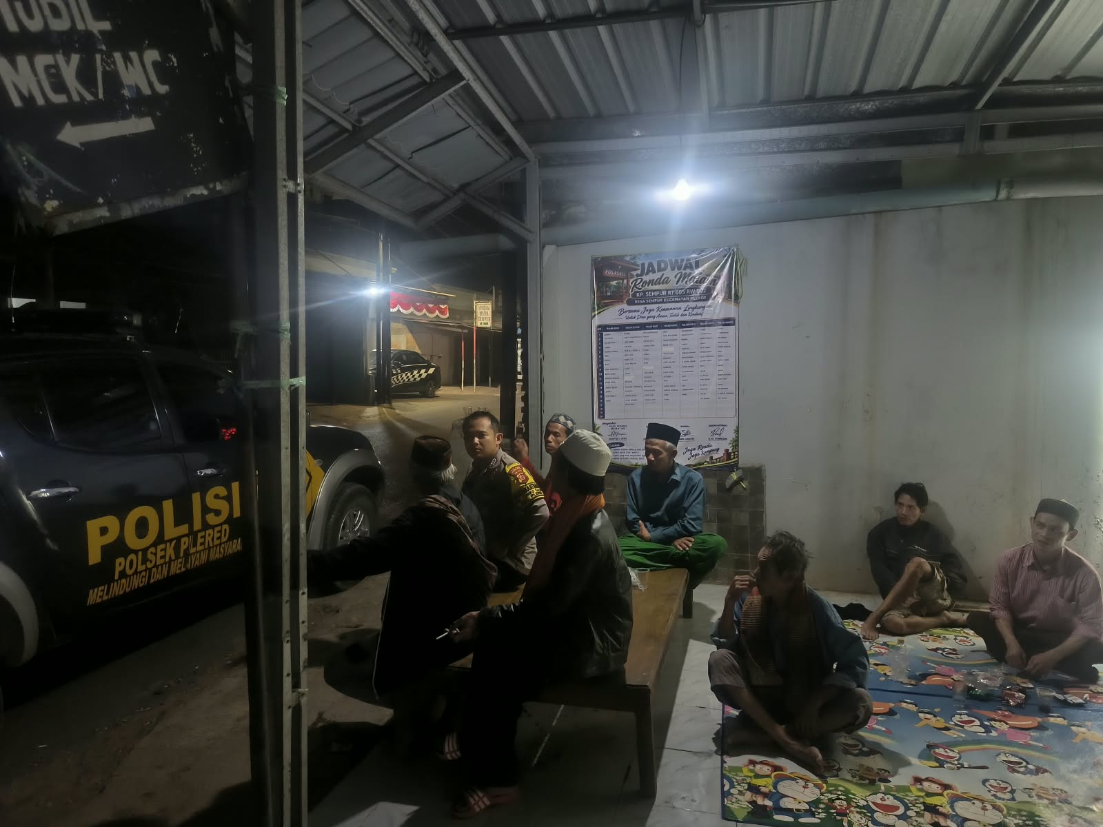 Patroli Malam, Polsek Plered Ingatkan Warga Soal Kamtibmas Ke Masyarakat