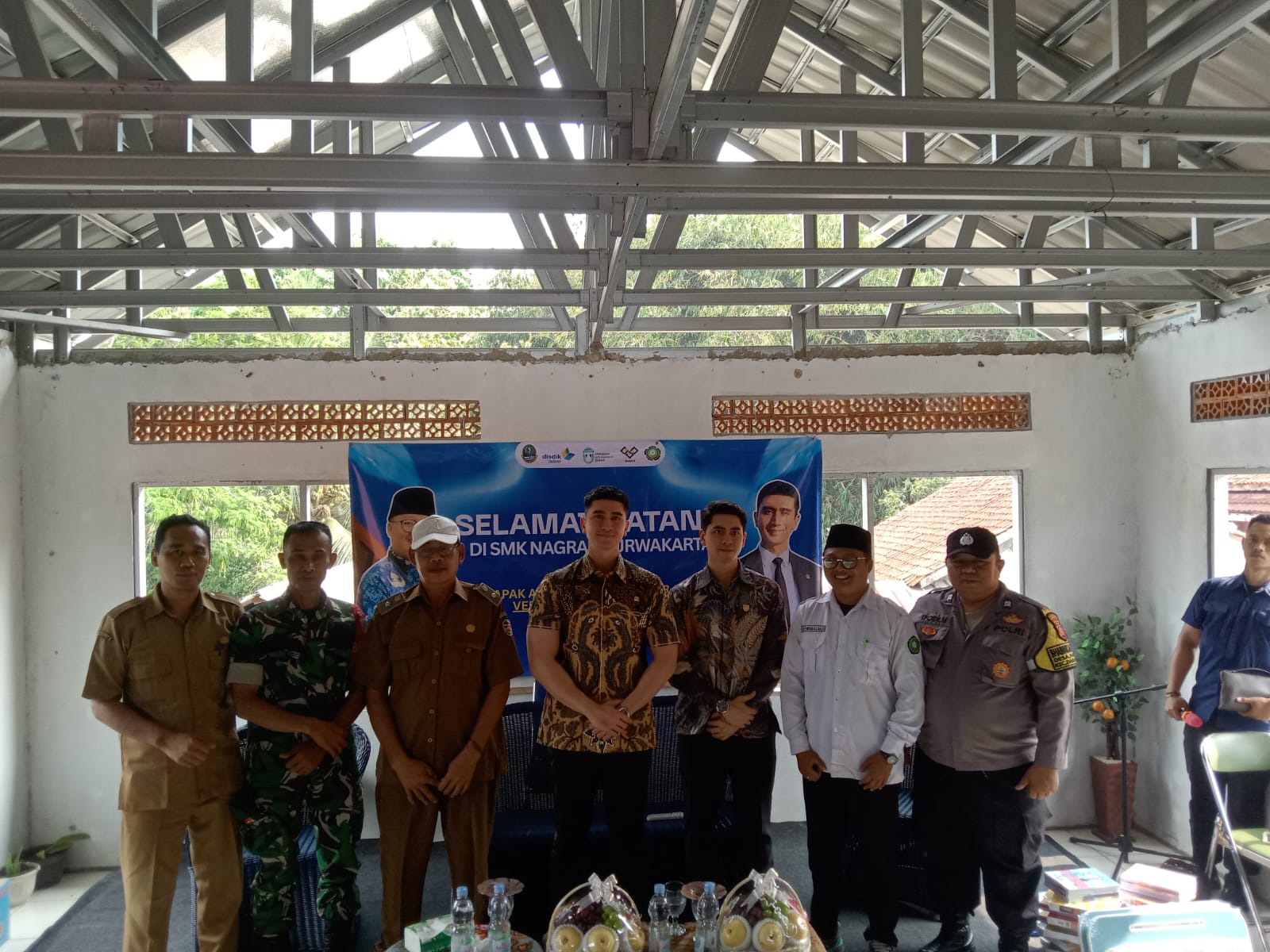 Polsek Darangdan Hadiri Reses Anggota DPR RI di SMK Nagrak
