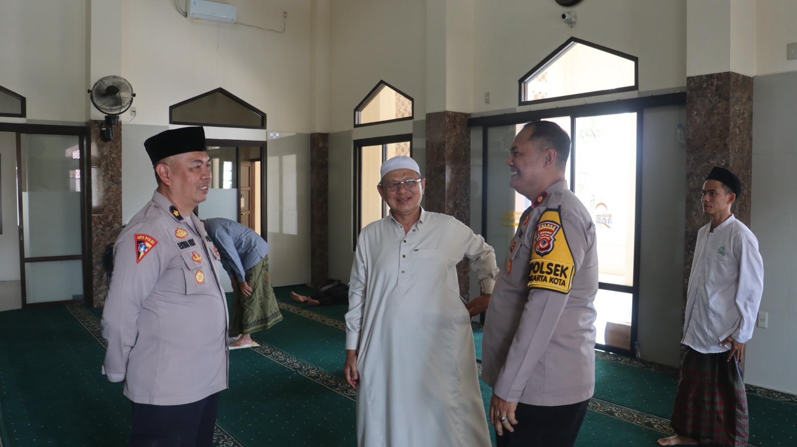 Jumat Keliling, Polres Purwakarta Perkuat Silaturahmi dan Kedekatan dengan Masyarakat