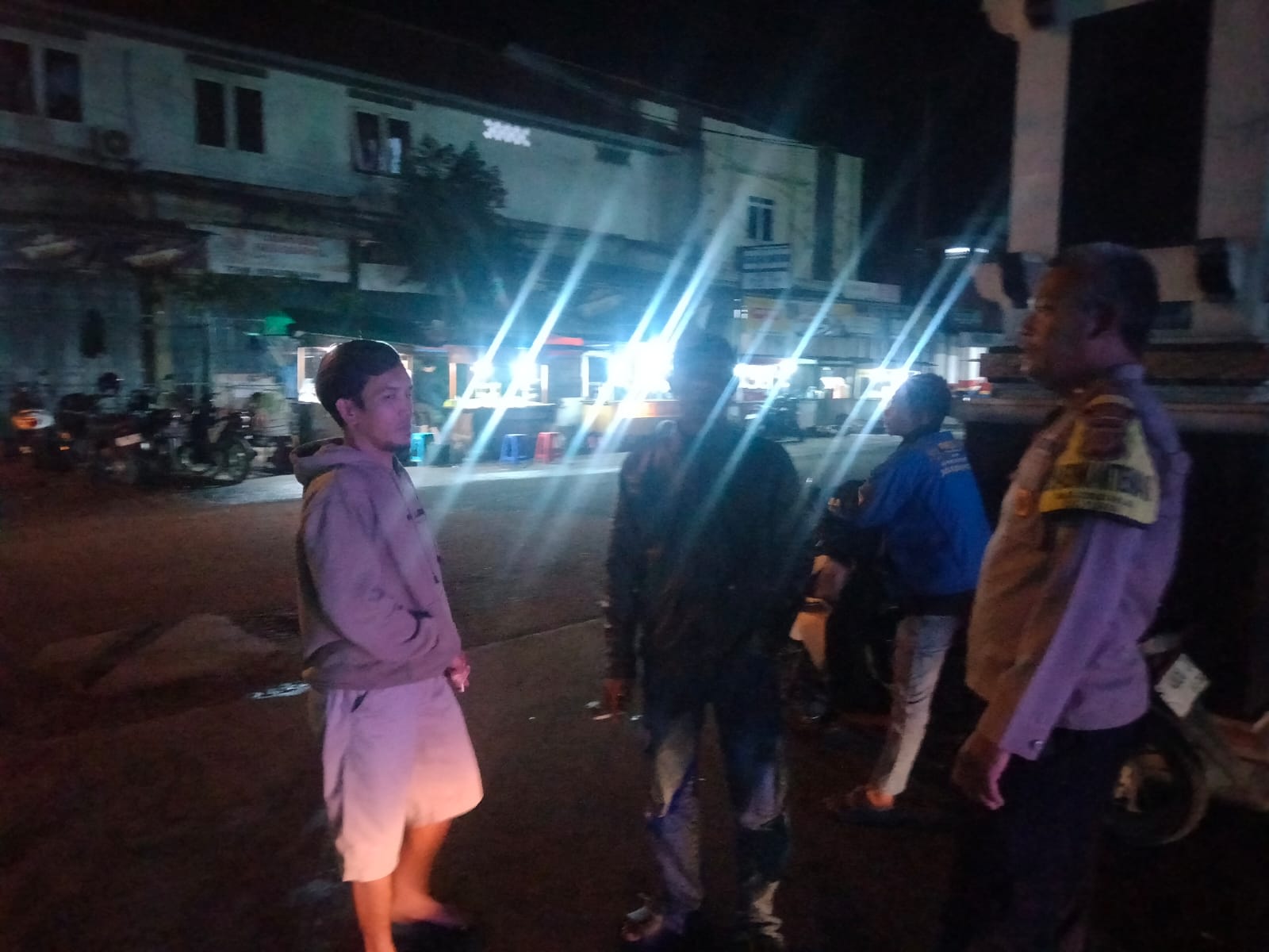 Tingkatkan Patroli Malam, Polsek Plered Ingin Masyarakat Merasa Aman Dan Kondusif.